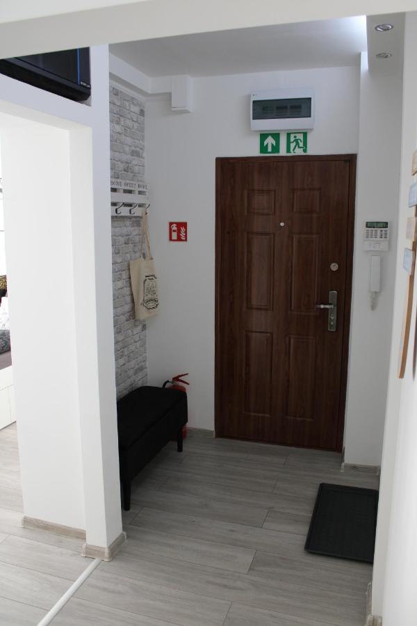 Izzy Apartament Apartment Miskolc Exterior photo