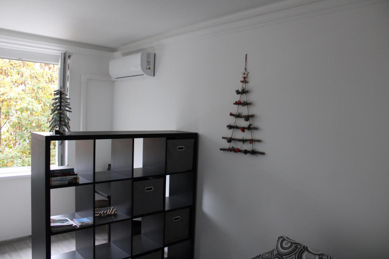 Izzy Apartament Apartment Miskolc Exterior photo
